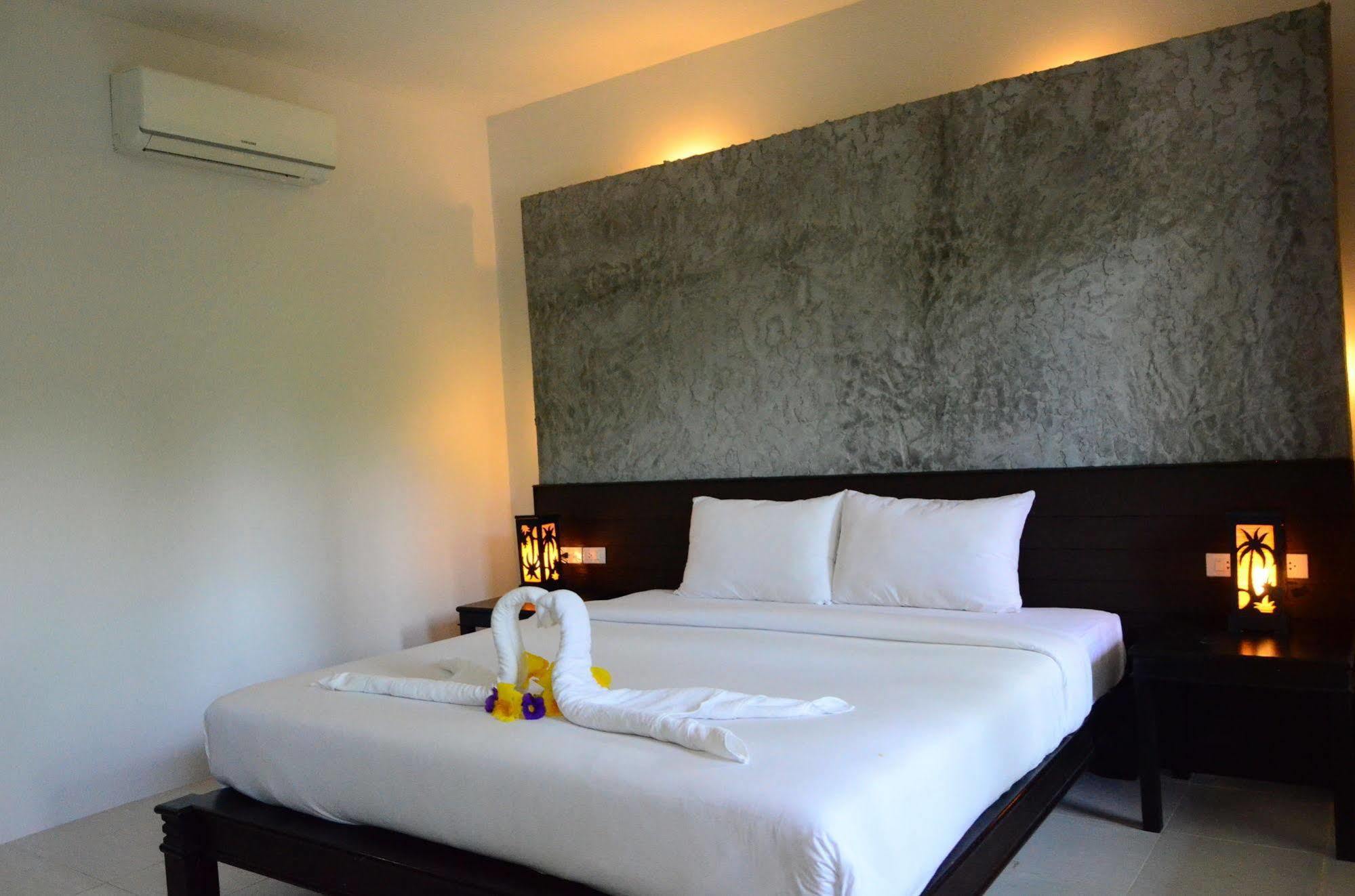 Khaolak Suthawan Resort - Sha Plus Khaulak Kültér fotó